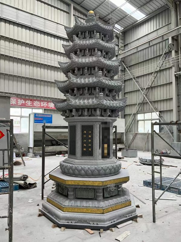 石雕佛塔