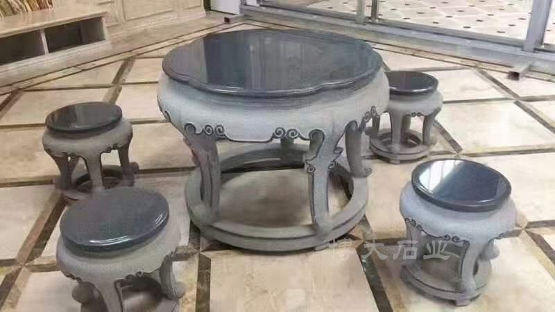 石凳石桌